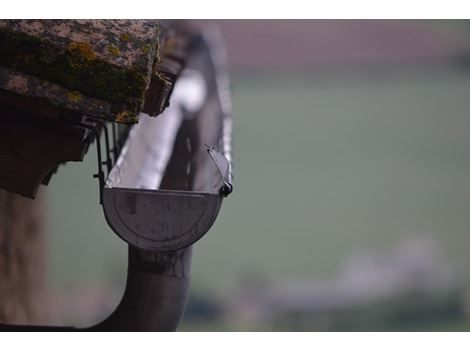 Desentupimento de Calhas na Serra da Cantareira