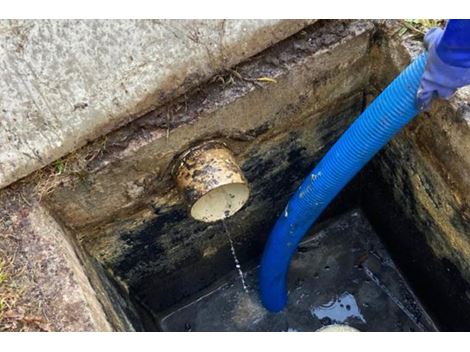 Serviço de Limpeza de Caixa de Gordura no Morro dos Ingleses